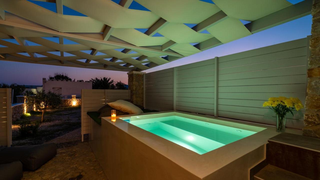 Kasteli Suites Perivolos  Ngoại thất bức ảnh